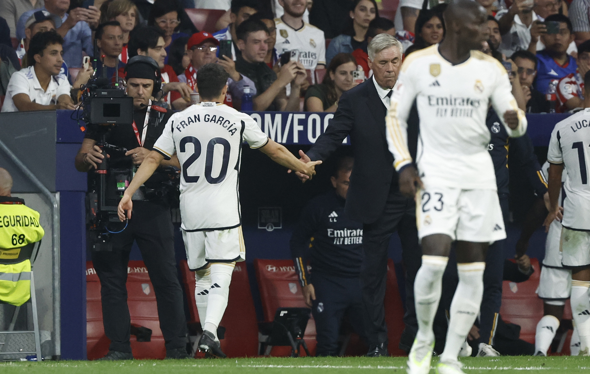 Carlo Ancelotti Reportedly Considers Selling Ferland Mendy and Fran Garcia if Performance Levels Don’t Improve by Season’s End